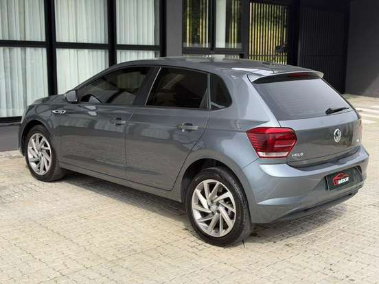 VOLKSWAGEN-POLO-2019