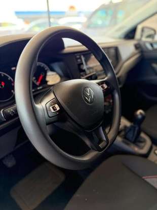 VOLKSWAGEN-POLO-2023