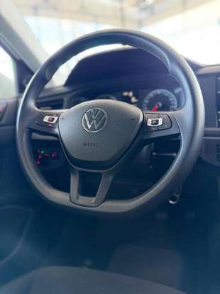 VOLKSWAGEN-POLO-2023