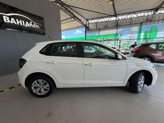 VOLKSWAGEN-POLO-2023