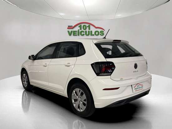 VOLKSWAGEN-POLO-2023