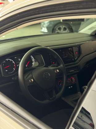 VOLKSWAGEN-POLO-2024