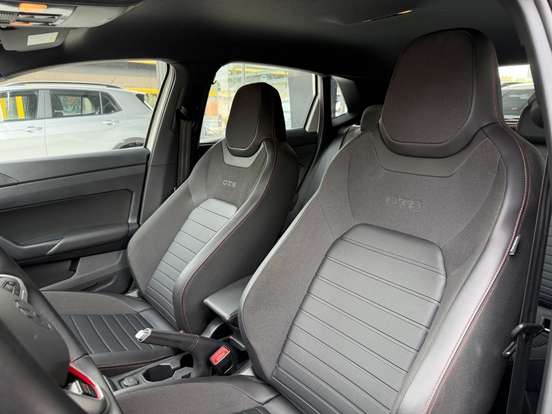 VOLKSWAGEN-POLO-2024