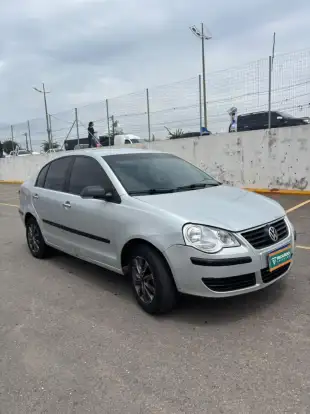 VOLKSWAGEN-POLO SEDAN-2009