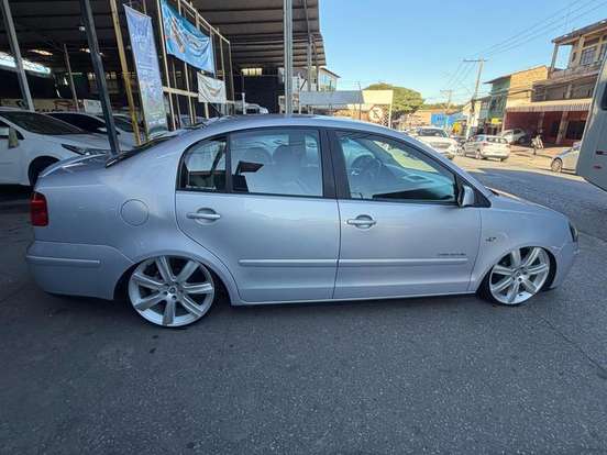VOLKSWAGEN-POLO SEDAN-1.6 8V GASOLINA 4P MANUAL VOLKSWAGEN-POLO SEDAN-2007