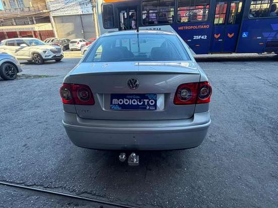 VOLKSWAGEN-POLO SEDAN-2007