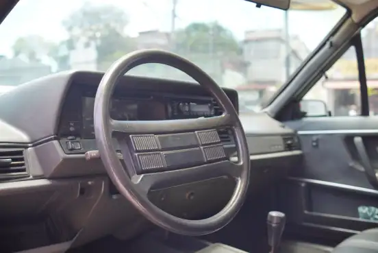 VOLKSWAGEN-SANTANA-1986