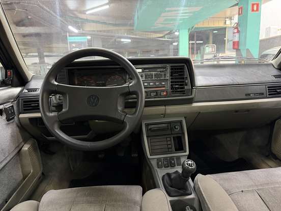 VOLKSWAGEN-SANTANA-2.0 I EXECUTIVO 8V GASOLINA 4P MANUAL VOLKSWAGEN-SANTANA-1990