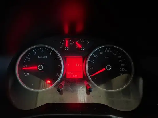 VOLKSWAGEN-SAVEIRO-2011