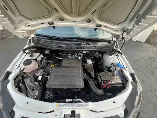 VOLKSWAGEN-SAVEIRO-2024