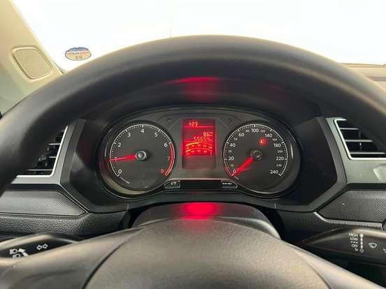 VOLKSWAGEN-SAVEIRO-2022