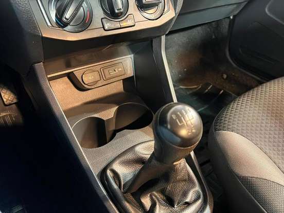 VOLKSWAGEN-SAVEIRO-2022