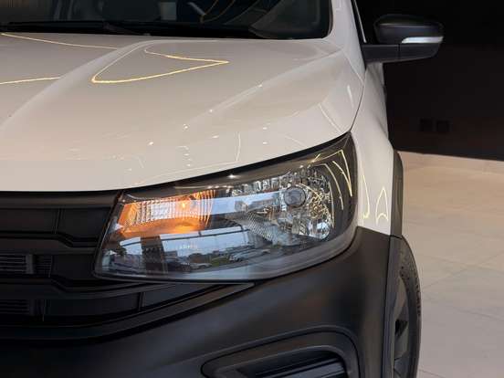 VOLKSWAGEN-SAVEIRO-2023