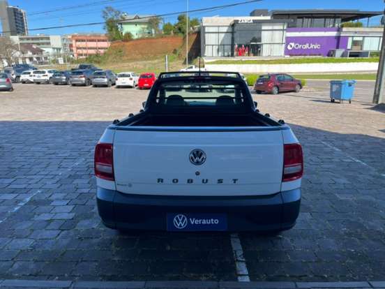 VOLKSWAGEN-SAVEIRO-2022