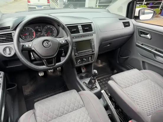 VOLKSWAGEN-SPACE CROSS-1.6 MSI 16V FLEX 4P MANUAL VOLKSWAGEN-SPACE CROSS-2015