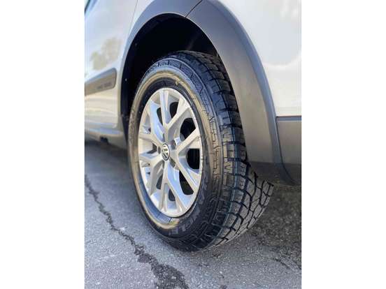 VOLKSWAGEN-SPACE CROSS-2013