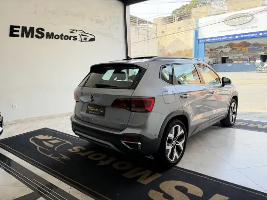 VOLKSWAGEN-TAOS-1.4 250 TSI TOTAL FLEX HIGHLINE AUTOMÁTICO VOLKSWAGEN-TAOS-2024
