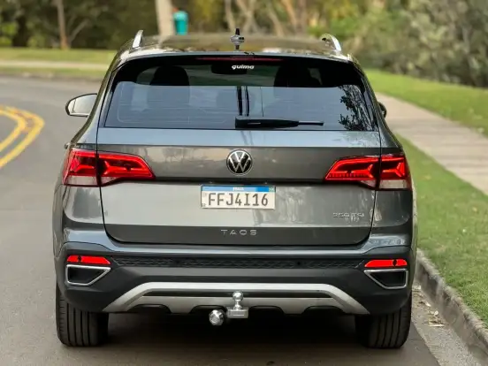 VOLKSWAGEN-TAOS-2022
