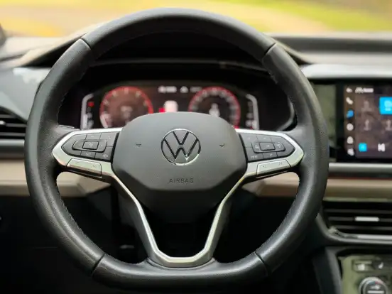 VOLKSWAGEN-TAOS-2022