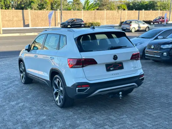 VOLKSWAGEN-TAOS-1.4 250 TSI TOTAL FLEX HIGHLINE AUTOMÁTICO VOLKSWAGEN-TAOS-2023