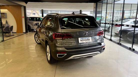 VOLKSWAGEN-TAOS-2022