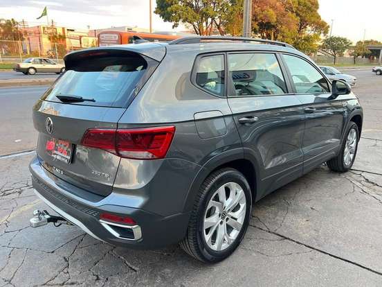 VOLKSWAGEN-TAOS-1.4 250 TSI TOTAL FLEX COMFORTLINE AUTOMÁTICO VOLKSWAGEN-TAOS-2023