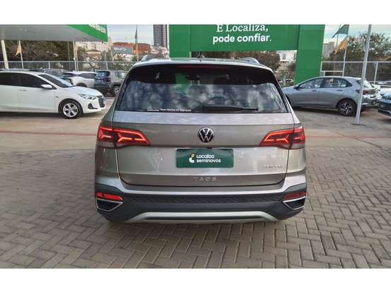 VOLKSWAGEN-TAOS-2024