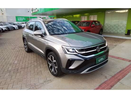 VOLKSWAGEN-TAOS-2024