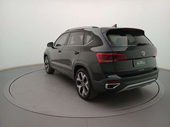 VOLKSWAGEN-TAOS-2024