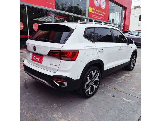 VOLKSWAGEN-TAOS-2024