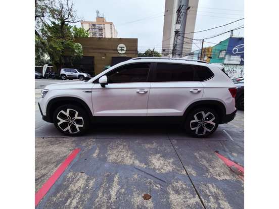 VOLKSWAGEN-TAOS-1.4 250 TSI TOTAL FLEX HIGHLINE AUTOMÁTICO VOLKSWAGEN-TAOS-2024