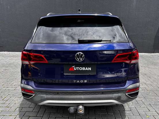 VOLKSWAGEN-TAOS-2022