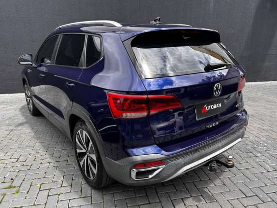 VOLKSWAGEN-TAOS-2022