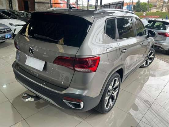 VOLKSWAGEN-TAOS-2024