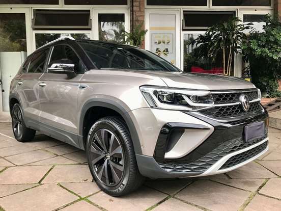 VOLKSWAGEN-TAOS-2023