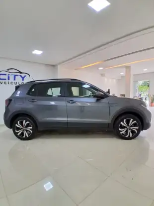 VOLKSWAGEN-T-CROSS-2025