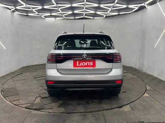 VOLKSWAGEN-T-CROSS-2024