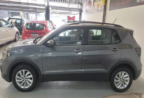 VOLKSWAGEN-T-CROSS-1.0 200 TSI TOTAL FLEX AUTOMÁTICO VOLKSWAGEN-T-CROSS-2020