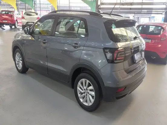 VOLKSWAGEN-T-CROSS-1.0 200 TSI TOTAL FLEX AUTOMÁTICO VOLKSWAGEN-T-CROSS-2020