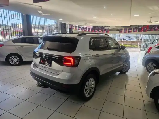 VOLKSWAGEN-T-CROSS-2020