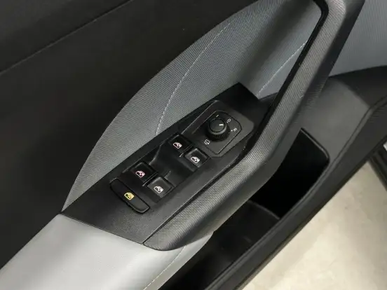 VOLKSWAGEN-T-CROSS-2024