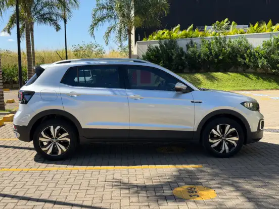 VOLKSWAGEN-T-CROSS-1.4 250 TSI TOTAL FLEX HIGHLINE AUTOMÁTICO VOLKSWAGEN-T-CROSS-2022