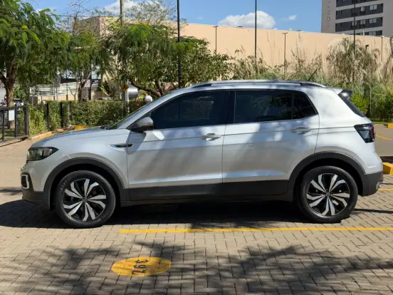 VOLKSWAGEN-T-CROSS-1.4 250 TSI TOTAL FLEX HIGHLINE AUTOMÁTICO VOLKSWAGEN-T-CROSS-2022