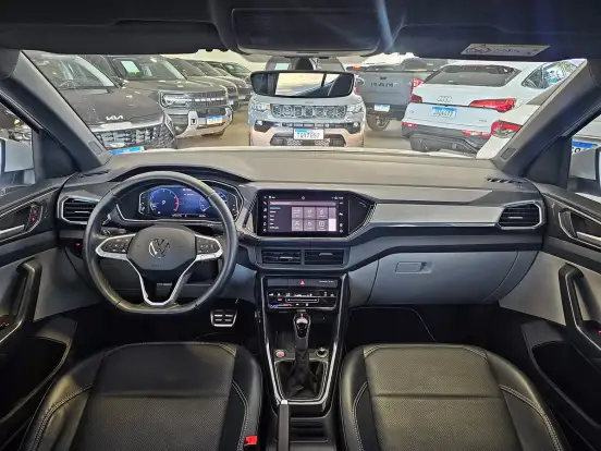VOLKSWAGEN-T-CROSS-2022
