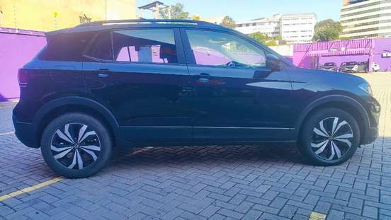 VOLKSWAGEN-T-CROSS-1.0 200 TSI TOTAL FLEX AUTOMÁTICO VOLKSWAGEN-T-CROSS-2024
