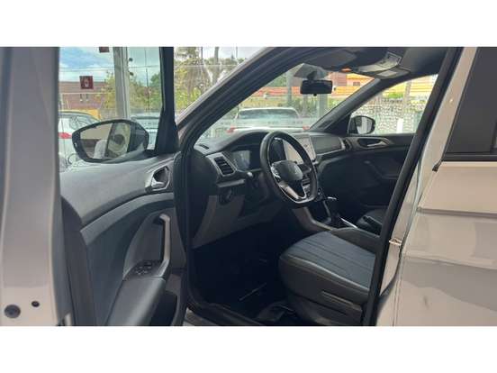 VOLKSWAGEN-T-CROSS-2025