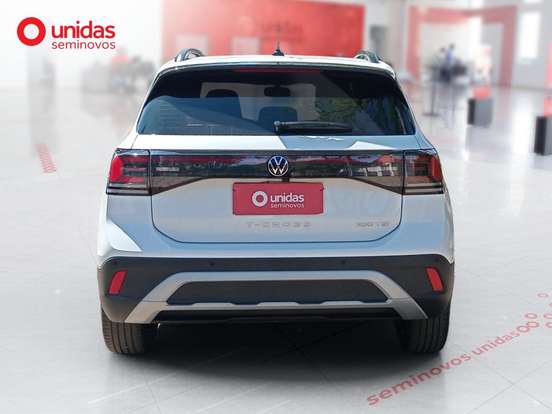 VOLKSWAGEN-T-CROSS-2024
