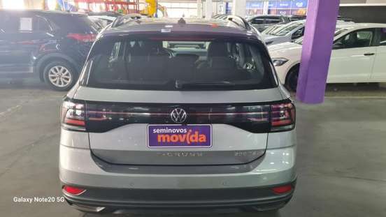 VOLKSWAGEN-T-CROSS-2024