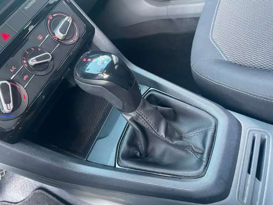 VOLKSWAGEN-T-CROSS-2020
