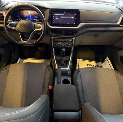 VOLKSWAGEN-T-CROSS-2024